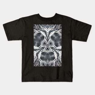 Pattern of winter tree branches Kids T-Shirt